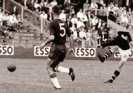 Sunday 4 August 1963, kl 18:00  AIK - Helsingborgs IF 7-1 (4-0)  Råsunda Fotbollstadion, Solna