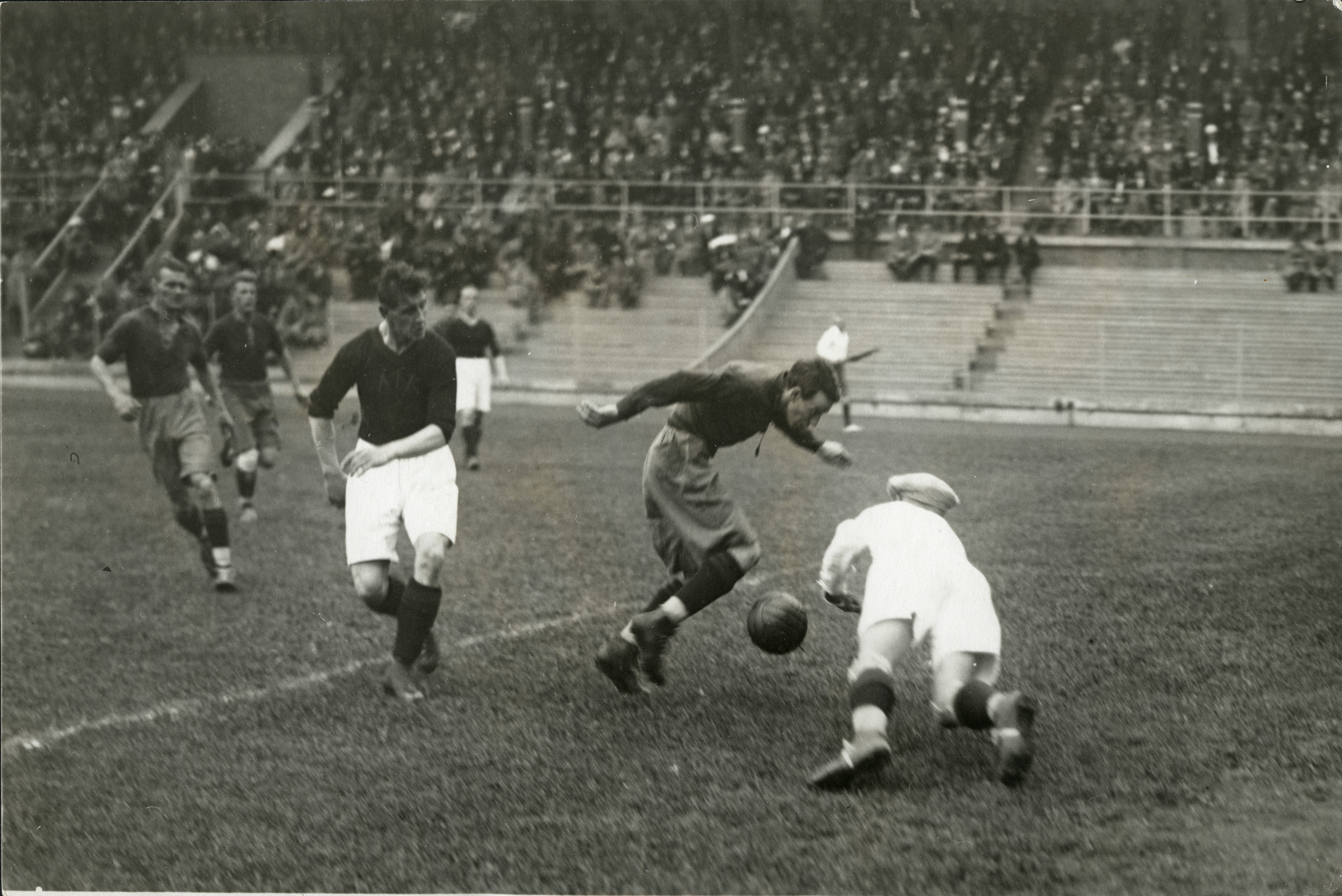 Sunday 1 May 1921  Helsingborgs IF - AIK 5-1 ()  Okänd arena, Okänd ort