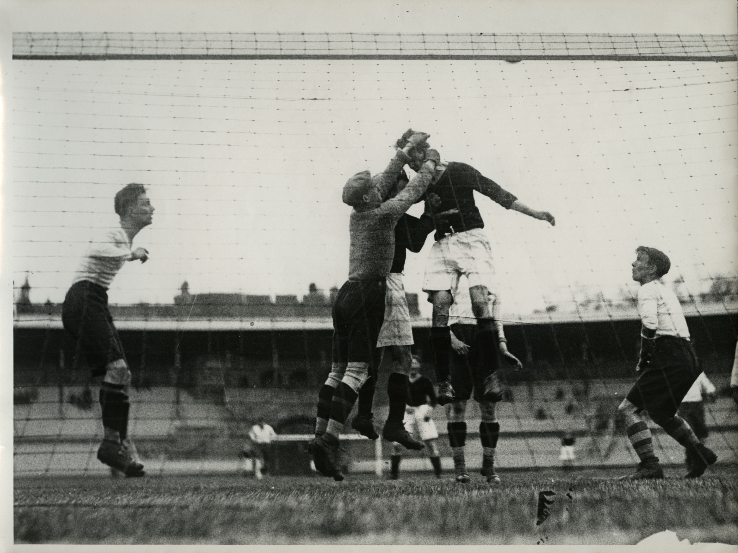 Sunday 15 September 1929, kl 13:30  AIK - Landskrona BoIS 5-1 (1-1)  Stockholms stadion, Stockholm
